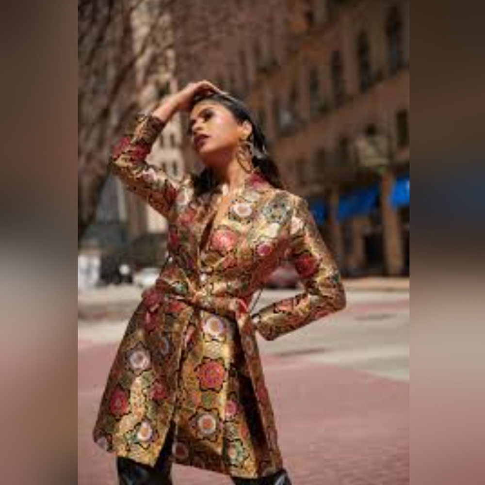 PrettyLittleThing Multi-Color Jacquard Blazer Dress‎ – Size 2